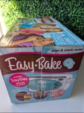 Oven & Snack Center Toy Oven - Teal